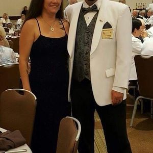 Meet your Posher, Raymond